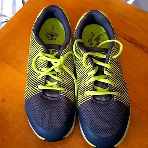 Boys sneakers Size 5